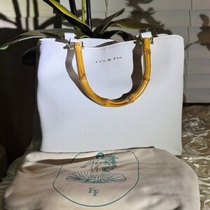 Elegant White Leather FYN & FIA Isabella Handbag with Bamboo Handles